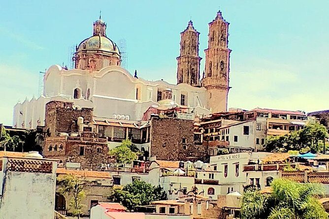 Small Group: The Magical Colonial Towns of Taxco and Cuernavaca - Transportation and Group Size