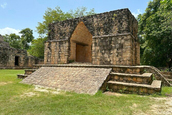 Small Group Tour to Chichen Itza, Cenote and Ekbalam from Cancun - Authentic Moments and Highlights from Reviews