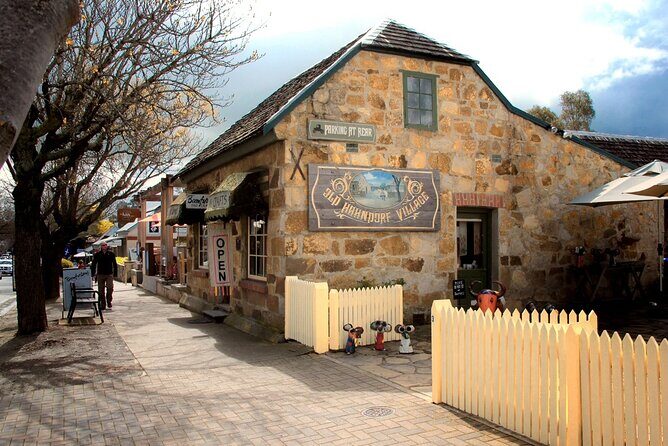 Small Group Tour to Coast, Vales and Hills with Lunch - Key Points