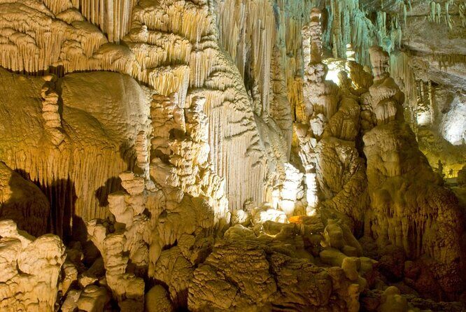Small-Group Tour to Jeita Grotto, Harissa and Byblos with Lunch and Tickets - Key Points
