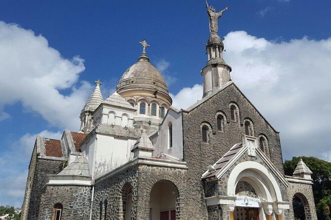 Small-Group Tour: Unmissable Martinique with St Pierre and More - Transportation and Group Size