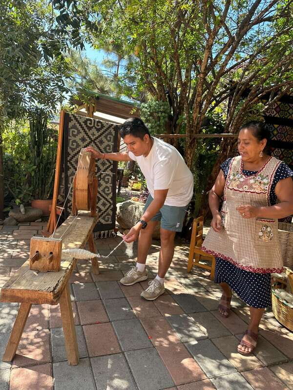 Small group tours: Hierve el Agua, Mezcal, Teotitlán, Mitla and Tule. - Key Points