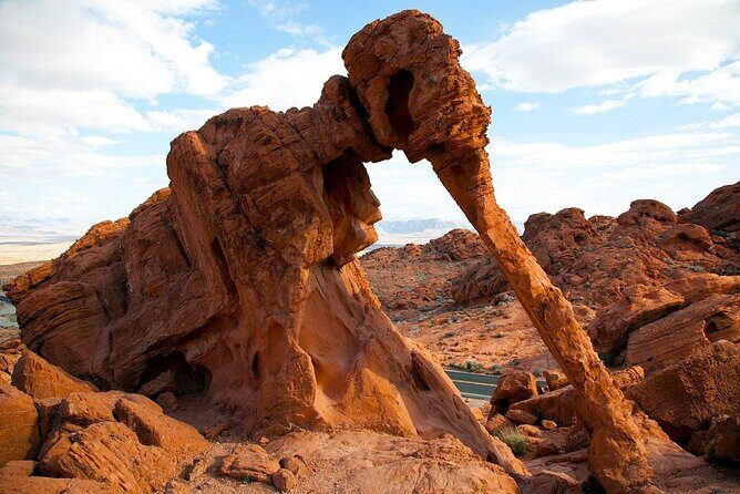 Small Group Valley of Fire Half Day Hiking Tour from Las Vegas - An In-Depth Look at the Valley of Fire Tour Experience