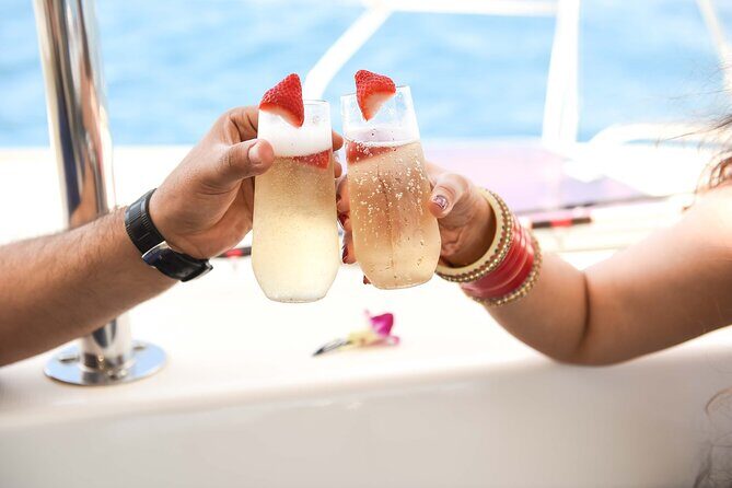 Small Group Yacht Sunset Cruise from Oahu - FAQ