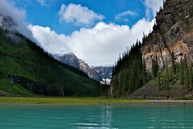 Smartphone Audio Driving Tour between Lake Louise and Calgary - Summary: Who Should Consider This Tour?