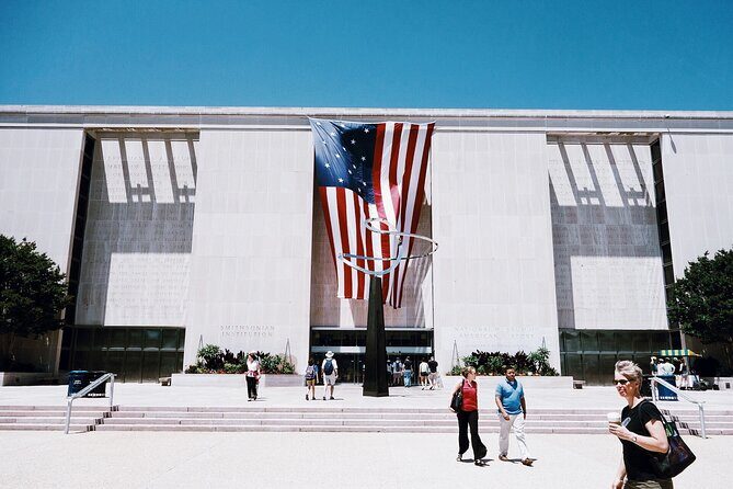 Smithsonian Natural History + American History - Exclusive Tour - FAQs