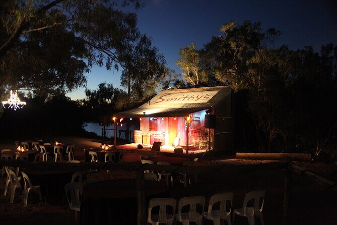 Smithy's Outback Dinner and Show - Live Entertainment and Atmosphere