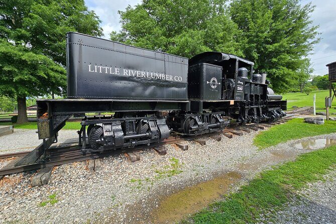 Smoky Mtn Cades Cove, RR/Logging Museum-Foothills Pky Spring Tour - A Deep Dive into the Itinerary: What to Expect from This Scenic Tour