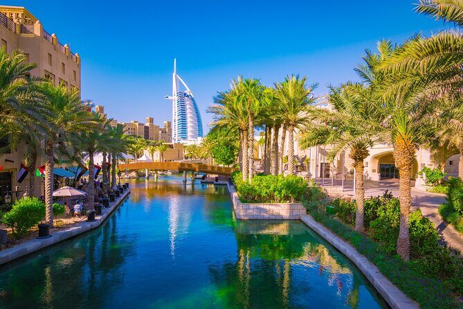 Snapshot Tour of Dubai includes photo stop at Atlantis & Madinath Jumeirah - The Sum Up