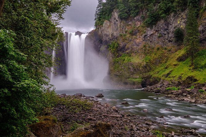 Snoqualmie Falls + Wine Tasting: All-Inclusive Small-Group Tour - Lunch and Snacks: A Picnic with Local Flavors