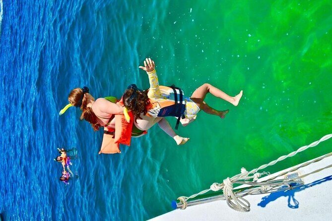 Snorkeling Catamaran Tour at Santa Maria Bay - Who Should Consider This Tour?