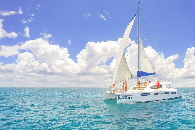 Snorkeling in Isla Mujeres, Luxury Sailing- PRIVILEGE - Key Points