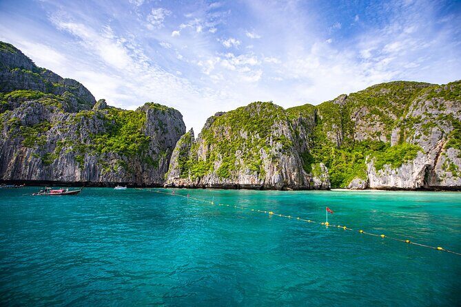 Snorkeling to Phi Phi Islands by Speedboat from Koh Lanta - Group Size and Atmosphere