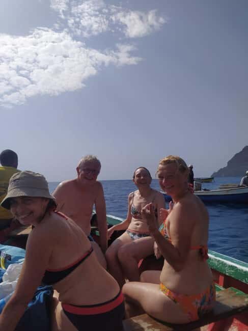 Snorkeling with Turtles - Who Should Consider This Tour?