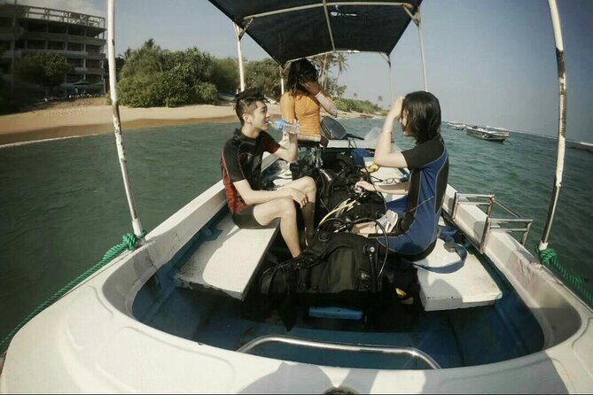 Snorkeling with Whales in Mirissa - The Group Size and Comfort