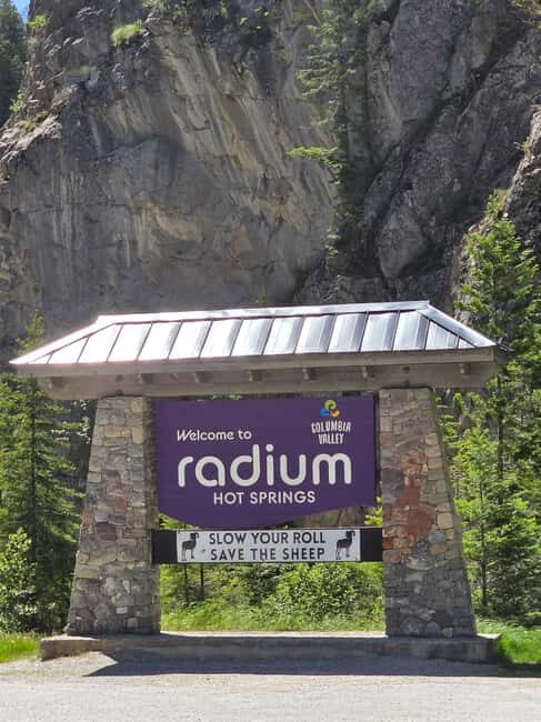 Soak & Explore: Radium Hot Springs and Kootenay Park Tour - An In-Depth Look at the Tour