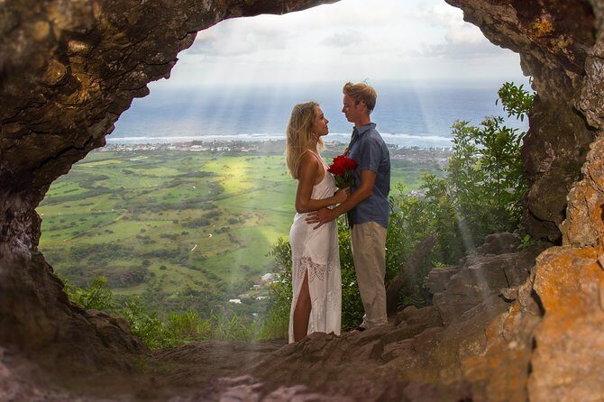 Social influencer and Travel Blogger Adventure on Kauai - Introduction