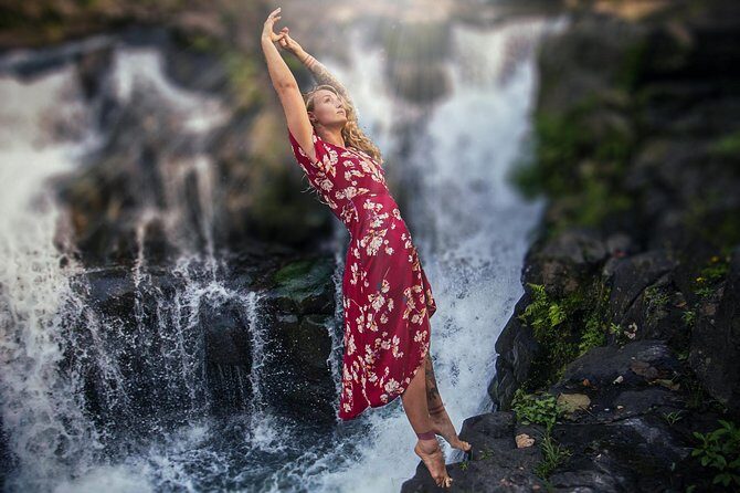 Social influencer and Travel Blogger Adventure on Kauai - What’s Included and How Does It Benefit You?