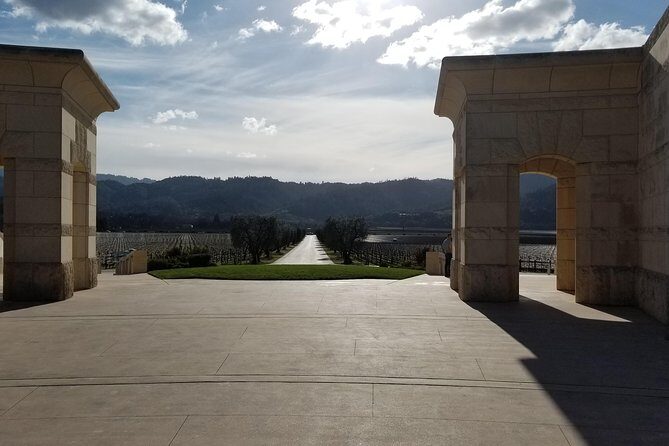Sonoma and Napa Wine Tour 3 Tastings Included Small-Group Tour - Who Will Enjoy This Tour?