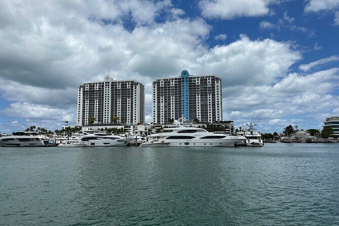 South Beach: Miami Boat Cruise and Skyline - FAQ