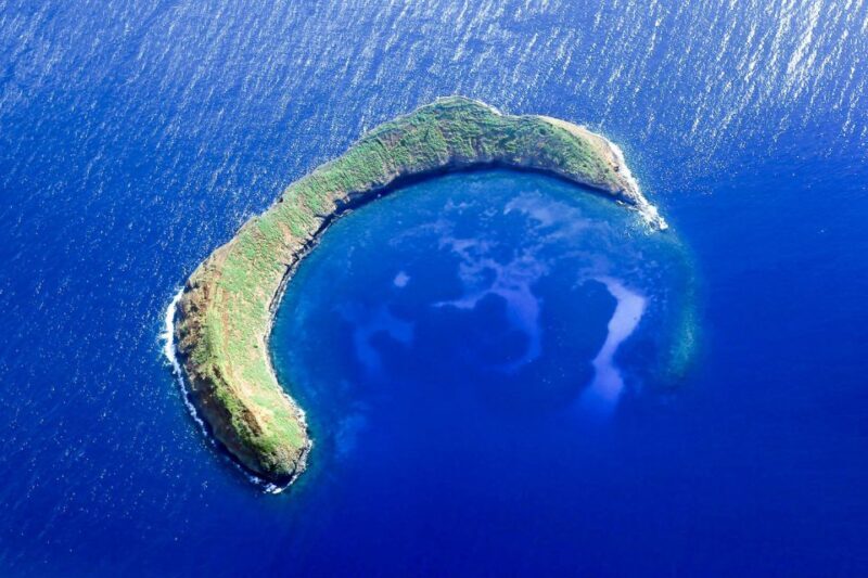 South Maui: Molokini & Turtle Town Snorkeling Tour with Meal - Setting Sail for Underwater Maui