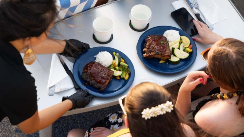South Maui: Sunset Prime Rib or Island Fish Dinner Cruise - Who Would Enjoy This Cruise?