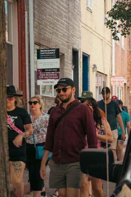 South Philadelphia: Its Always Sunny Walking Tour - Key Points