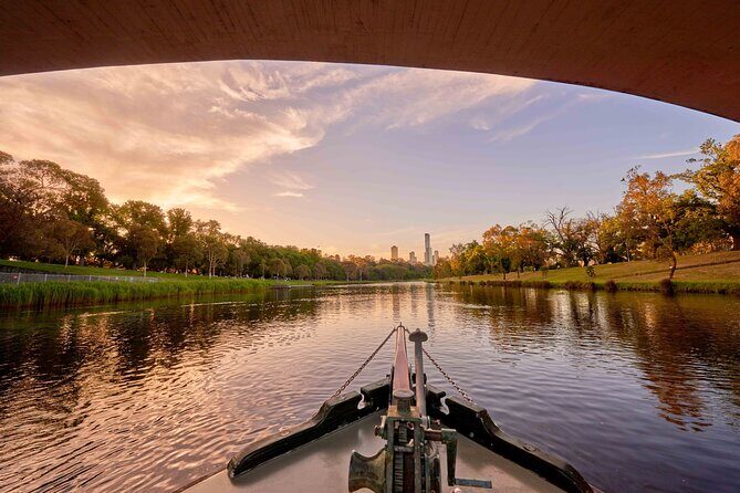 Southbank Promenade Melbourne Boat Ride - An In-Depth Look at the Yarra River Sunset Cruise