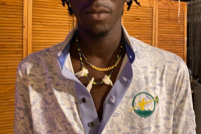 Souvenirs workshop A Mi Mek It! in Montego Bay Jamaica (FR & EN) - The Sum Up
