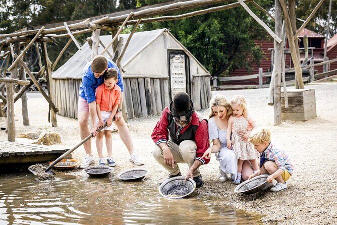 Sovereign Hill, Botanical Gardens and Melbourne Skydeck Bus Tour - Introduction