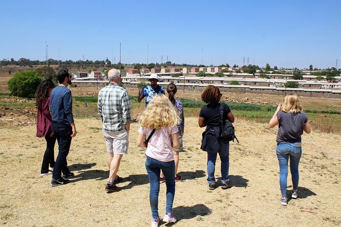 Soweto Lunch & Apartheid Museum Full Day Tour - Outside View of Mandela House and Wrap-Up