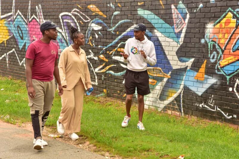 Soweto: Sip & Paint Walking Tour - Key Points