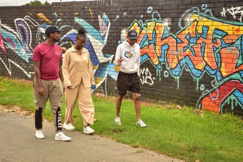 Soweto: Sip & Paint Walking Tour - Practical Tips for Travelers