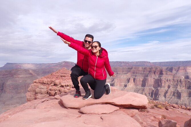 Spanish Grand Canyon Tour with Skywalk Access and Lunch - An In-Depth Look at the Experience