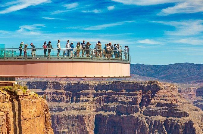 Spanish Grand Canyon Tour with Skywalk Access and Lunch - FAQ