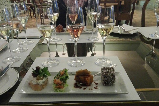 SPARKLING Sensation - Private Stellenbosch Bubbly tour - Key Points