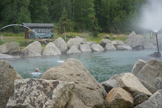 Spectacular Chena Hot springs Northern Lights experience - Key Points: