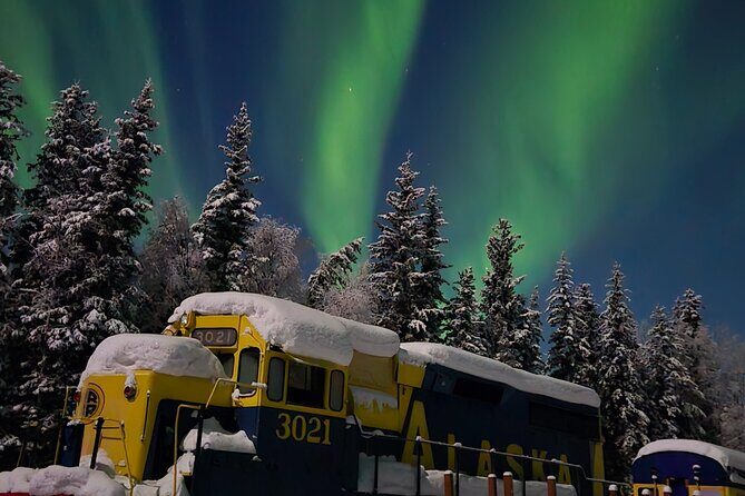 Spectacular Hot Spring Experience with Northern Lights - An In-Depth Look at the Tour Experience