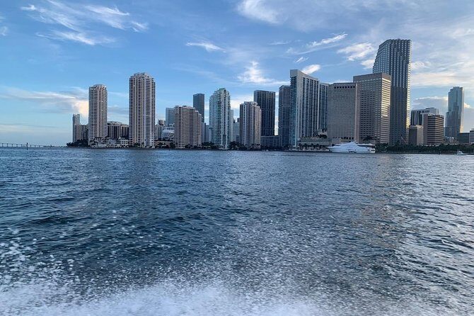 Speedboat Sightseeing Adventure of Miami - Who Will Love This Tour?