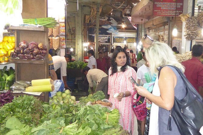 Spice Knight (Local Market Walk -> Cooking Class -> Meal) - Introduction