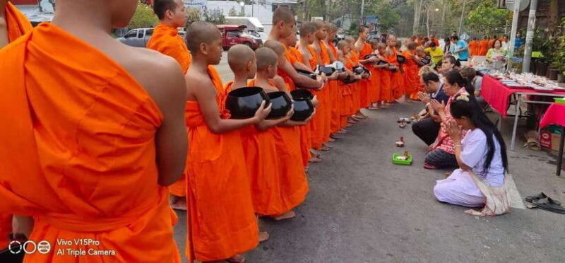 Spiritual Sunrise: Wat Doi Suthep, Pha Lat, Alms &Meditation - What the Reviews Say