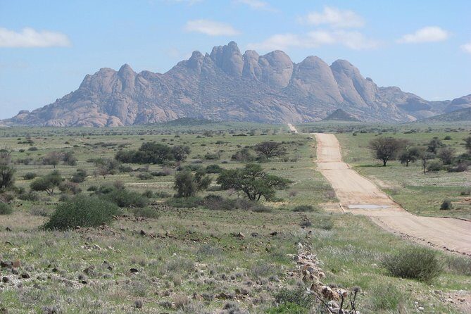 Spitzkoppe - Day Tour to the Spitzkoppe Mountain from Swakopmund - An In-Depth Look at the Spitzkoppe Day Tour