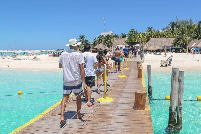 Splendid Isla Mujeres Catamaran: drinks and fun all day! - FAQs