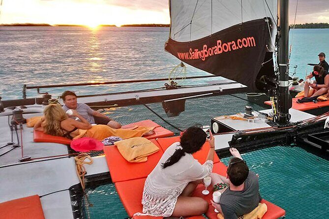 SPORT Catamaran Bora Bora : The Sunset Escape - The Sum Up