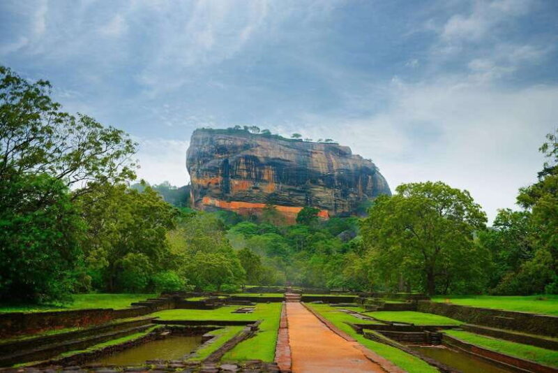Sri Lanka 4-Day Tour Cultural Triangle, Rafting and Safari - The Scenic Journey to Tea Country