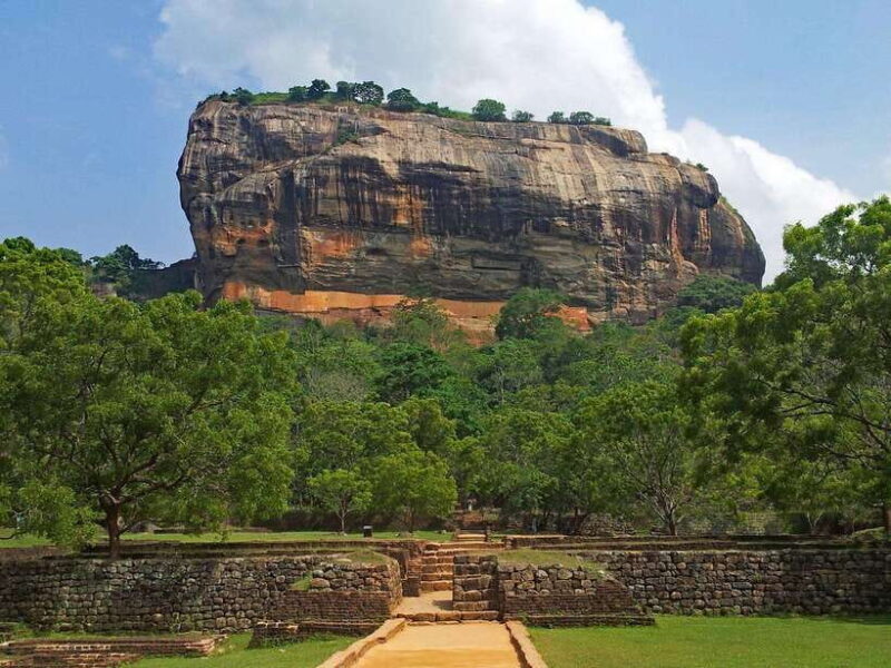 Sri Lanka 6-Day Tour Beach Stay, Wildlife, History, Culture - Authentic Experiences and Highlights