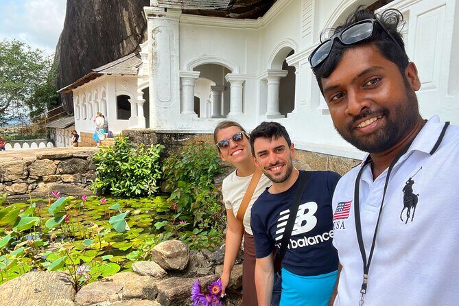 Sri Lanka Tour 06 Nights 07 Days with Hotels & Transport - FAQs