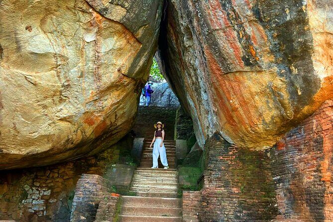 Sri Lanka Tour 07 Nights 08 Days - FAQ