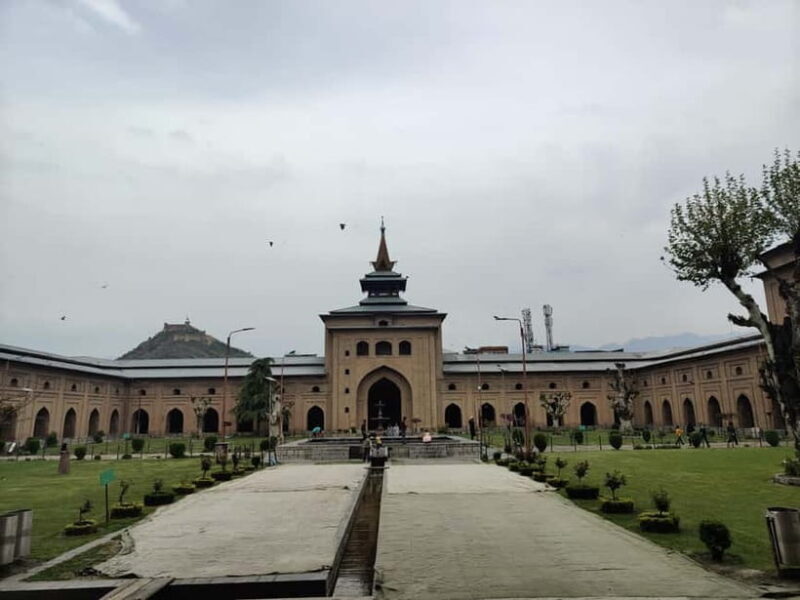 Srinagar: Private Old City and Mughal Gardens Guided Tour - FAQ