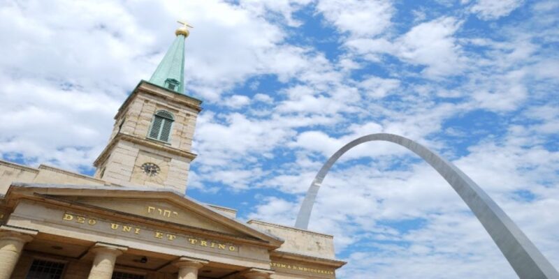 St. Louis Premium Driving Tour with Helicopter Ride & Cruise - What Reviewers Say